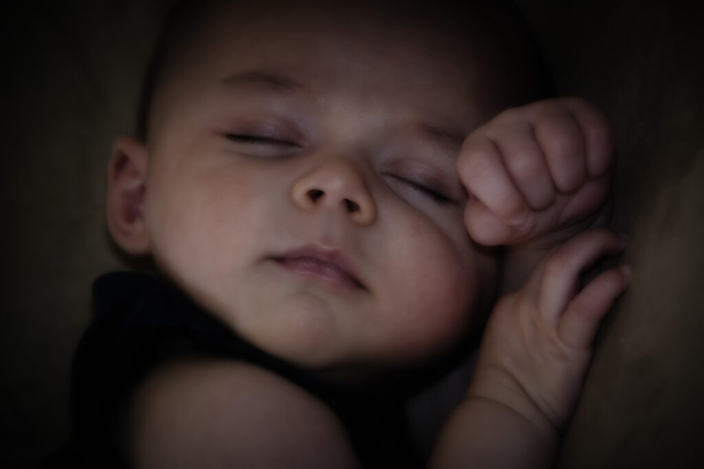 Schlafroutine beim Baby - schlafendes Baby